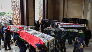 Hundreds attend funeral services for 31 journalists killed by Israeli strikes on Yemen