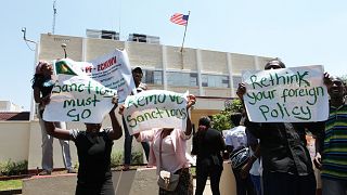 U.S. stops issuing visas to Zimbabeans 